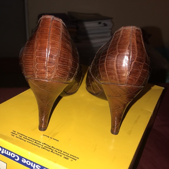 🤎GRIMOLDI MANDEVILLE BROWN CROCODILE 1970s ARGENTINEAN PUMPS SIZE 4🤎 - Picture 6 of 10